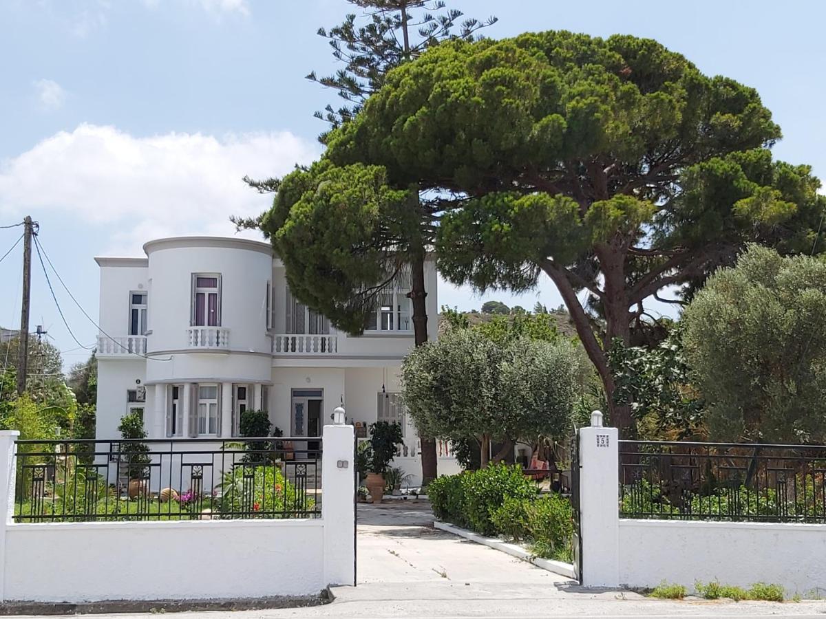 Tower Traditional Pool Villa Κρεμαστή Εξωτερικό φωτογραφία